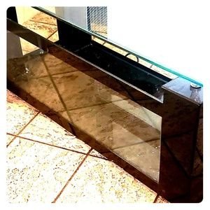 Coffee table fish tank